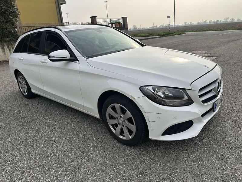 Usata Mercedes C180 Premium 116 CV (85 kW) 2017 Other Station wagon