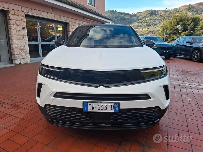 Usata Opel Mokka 100 CV (73 kW) 2024 Bianco SUV