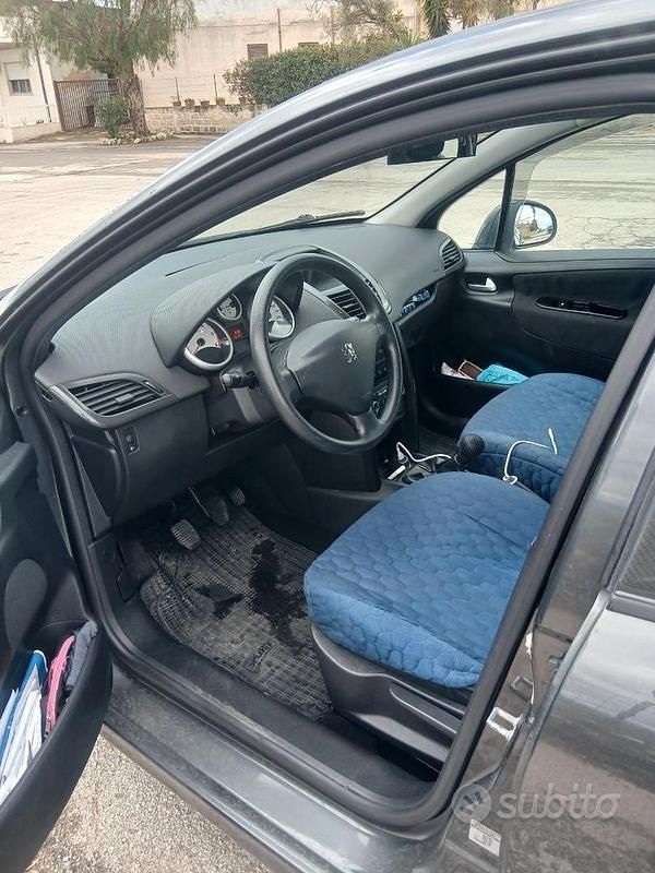 Usata Peugeot 207 2011 Grigio Berlina