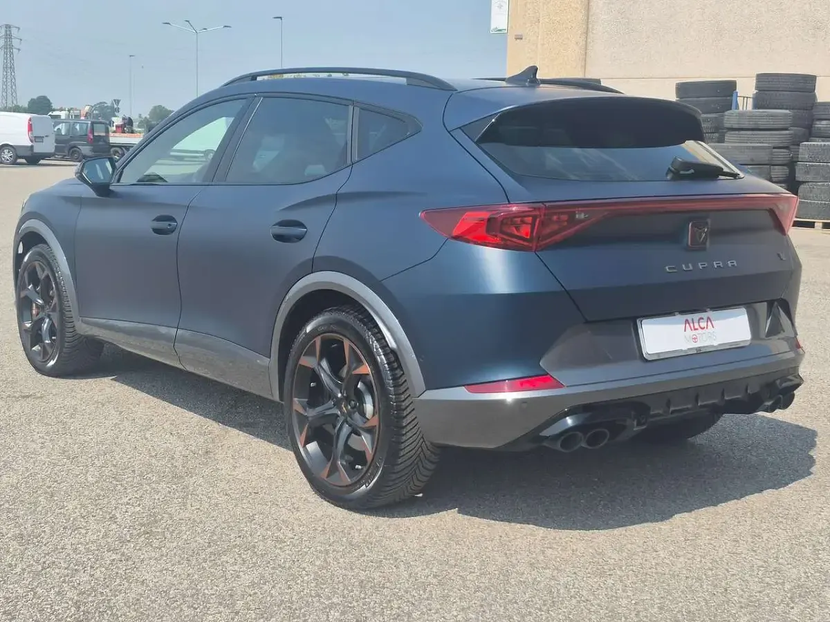 Usata Cupra Formentor VZ 310 CV (228 kW) 2022 Petrol blue opaco SUV