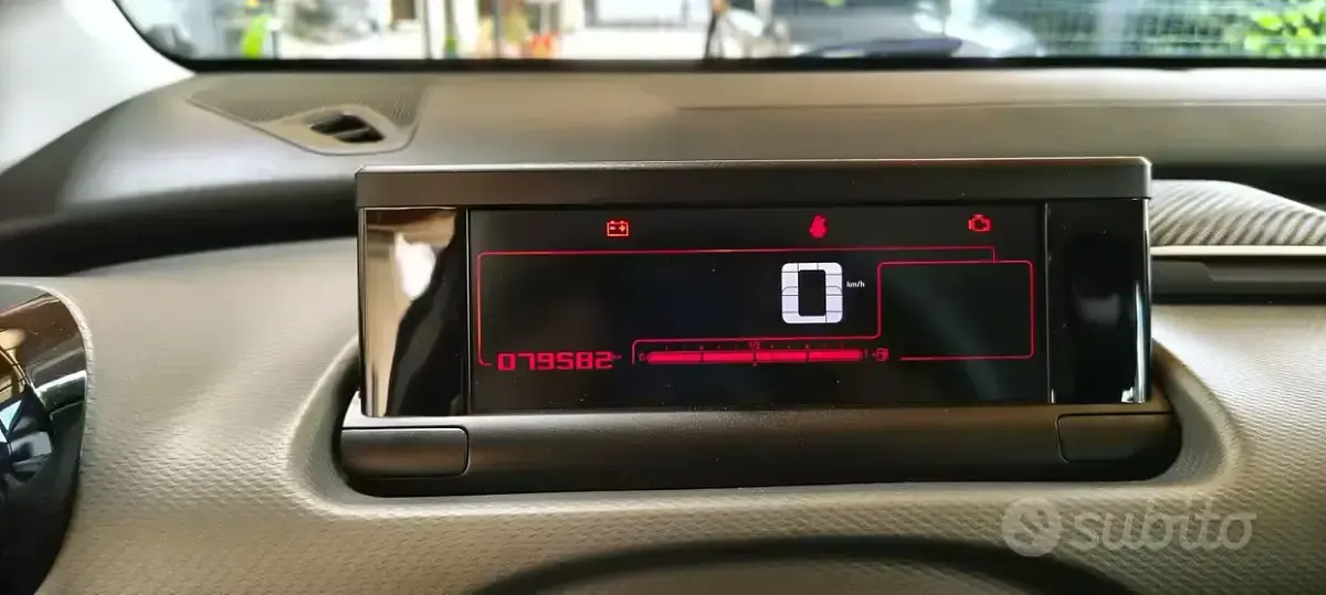 Usata Citroën C4 Cactus 82 CV (60 kW) 2018 Nero Utilitaria