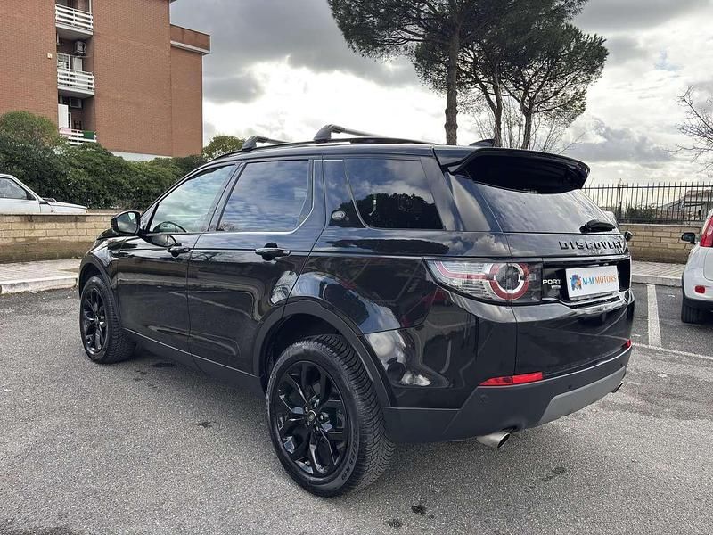 Usata Land Rover Discovery Sport HSE Luxury 150 CV (110 kW) 2017 Total black SUV