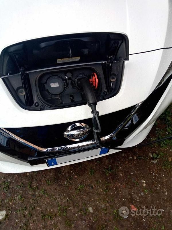 Usata Nissan Leaf Acenta 39 kW (54 CV) 2018 Bianco Utilitaria