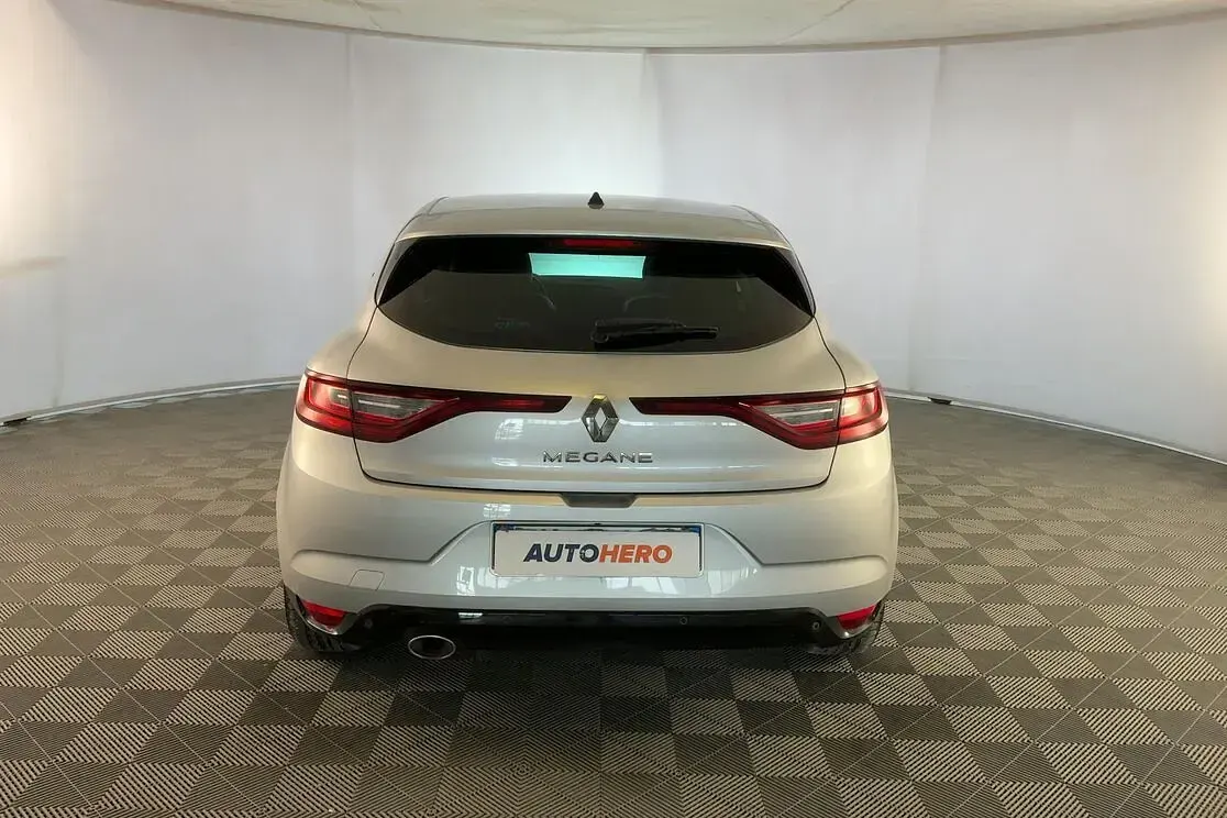 Usata Renault Mégane Intens 110 CV (80 kW) 2017 Argento Berlina