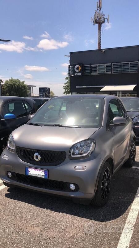 Usata 2018 Smart ForTwo Electric Drive Due volumi | 9500 € (Buon prezzo) - Immagine 1/2