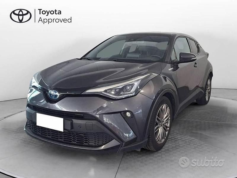 Usata Toyota C-HR Lounge 122 CV (89 kW) 2021 Dark grey met SUV