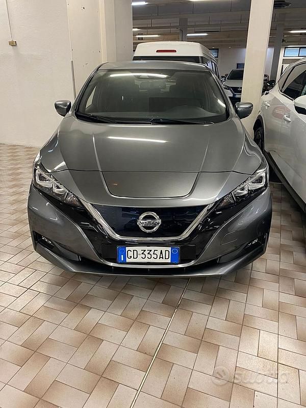 Usata Nissan Leaf N-Connecta 160 kW (218 CV) 2021 Grigio Utilitaria