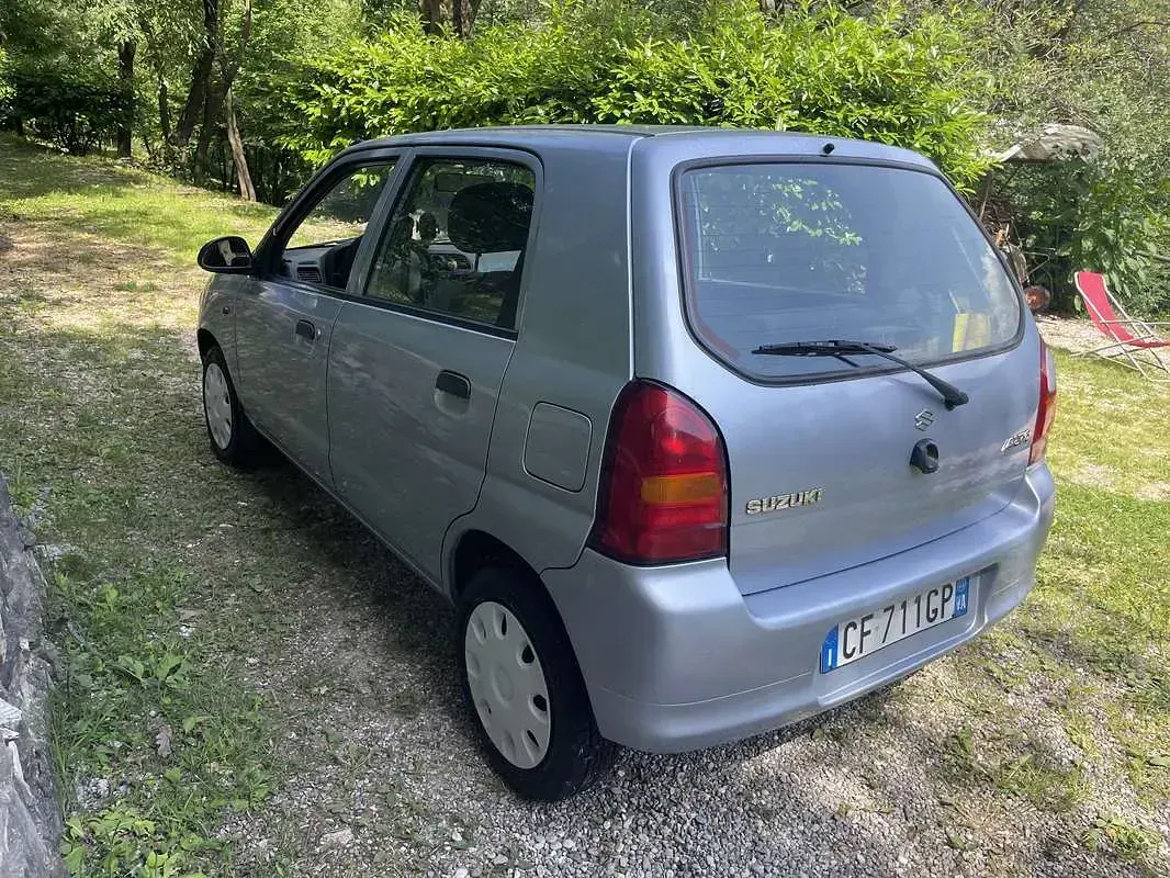 Usata Suzuki Alto 63 CV (46 kW) 2003 Grigio Utilitaria