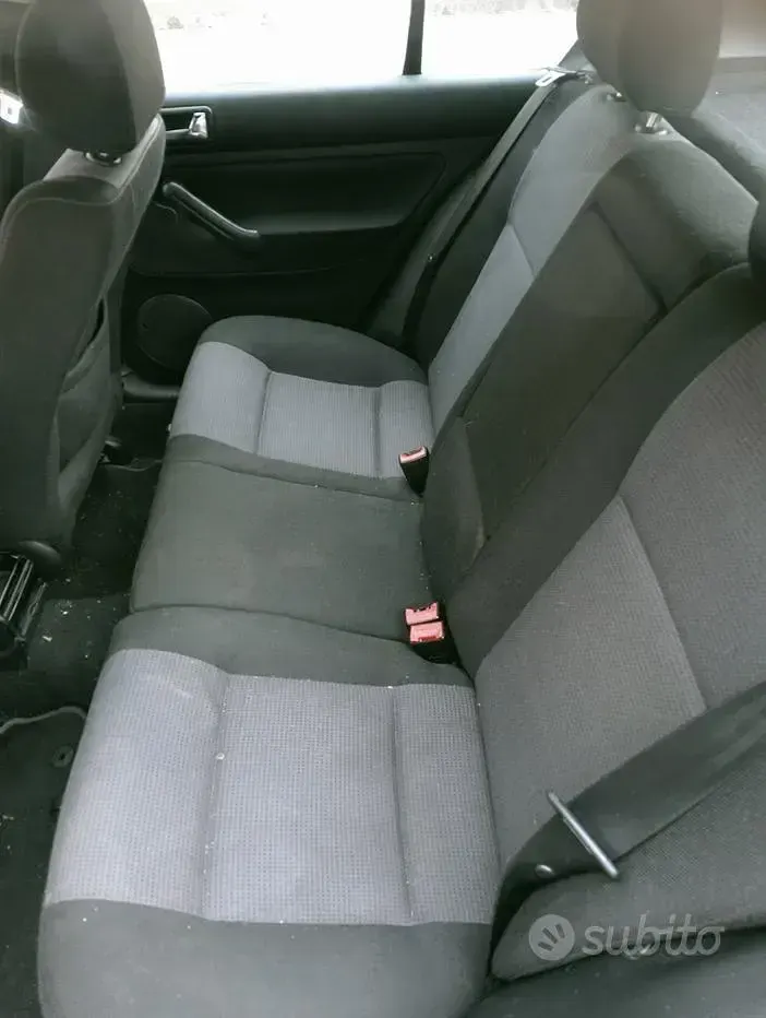 Begagnad VW Golf IV 101 HK (74 kW) 2002 Grå Sedan
