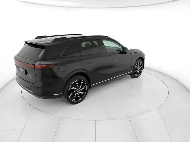 Nuova XPENG G9 258 kW (351 CV) 2026 Nero SUV