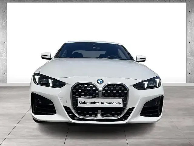 Usata BMW 420 Coupé M Sport 184 CV (135 kW) 2025 Bianco metallizzato Coupé