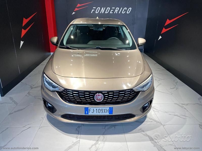 Usata Fiat Tipo Easy 120 CV (88 kW) 2017 Berlina