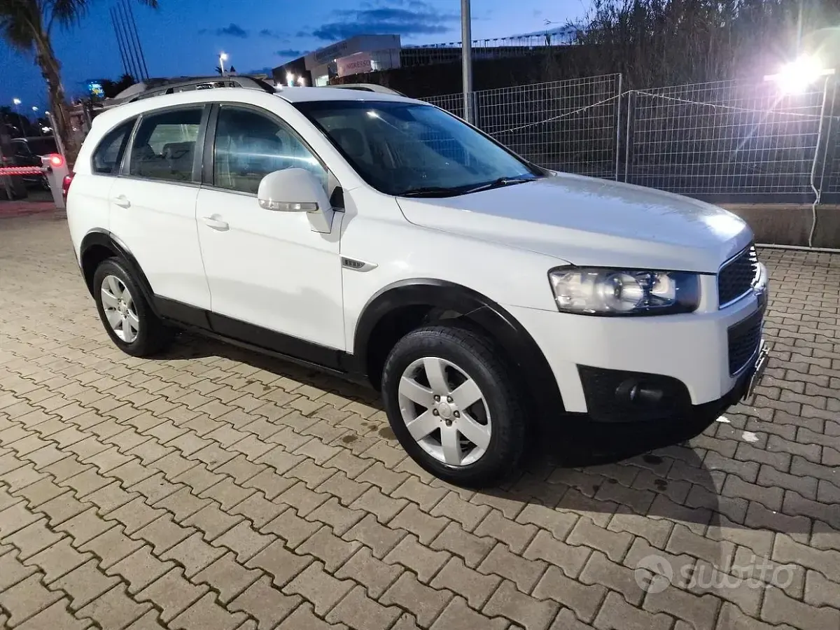 Usata Chevrolet Captiva 150 CV (110 kW) 2014 Bianco SUV