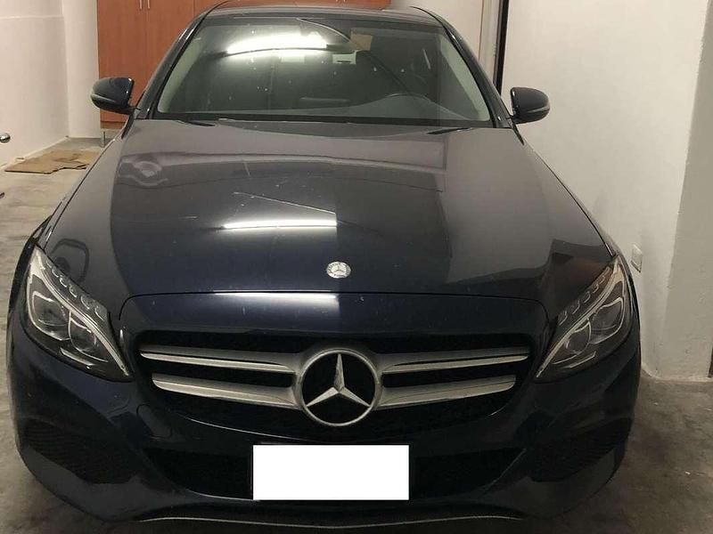 Usata Mercedes C200 136 CV (100 kW) 2017 Blu/azzurro Berlina