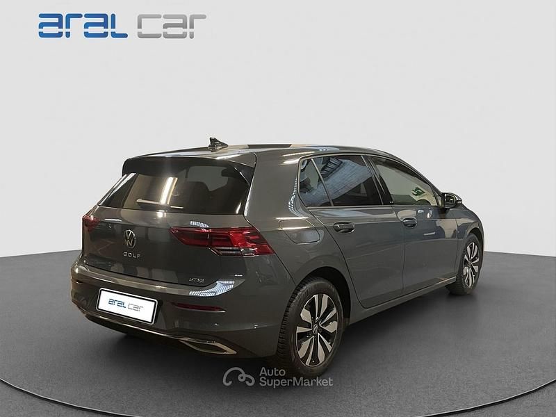 Usata VW Golf VIII Move 150 CV (110 kW) 2023 Berlina