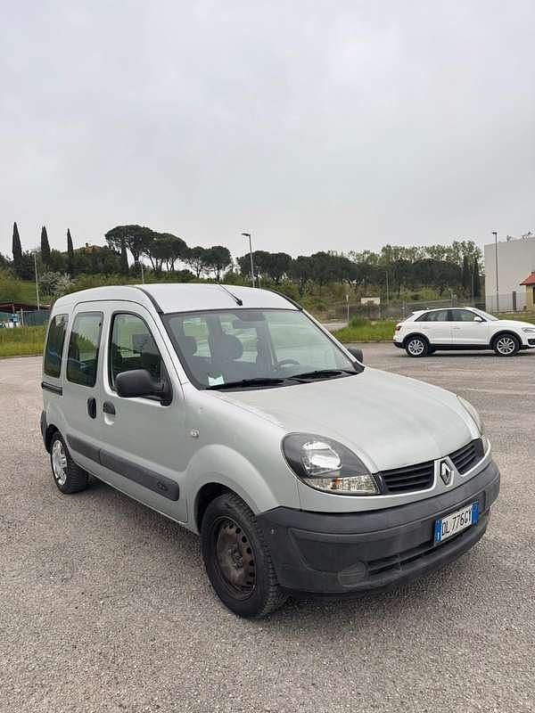 Usata Renault Kangoo Privilege 75 CV (55 kW) 2007 Monovolume