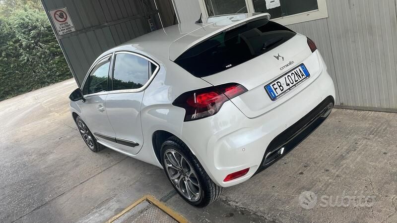 Bianco Usata 2015 Citroën DS4 Due volumi | 9550 € (Molto cara) - Immagine 1/2