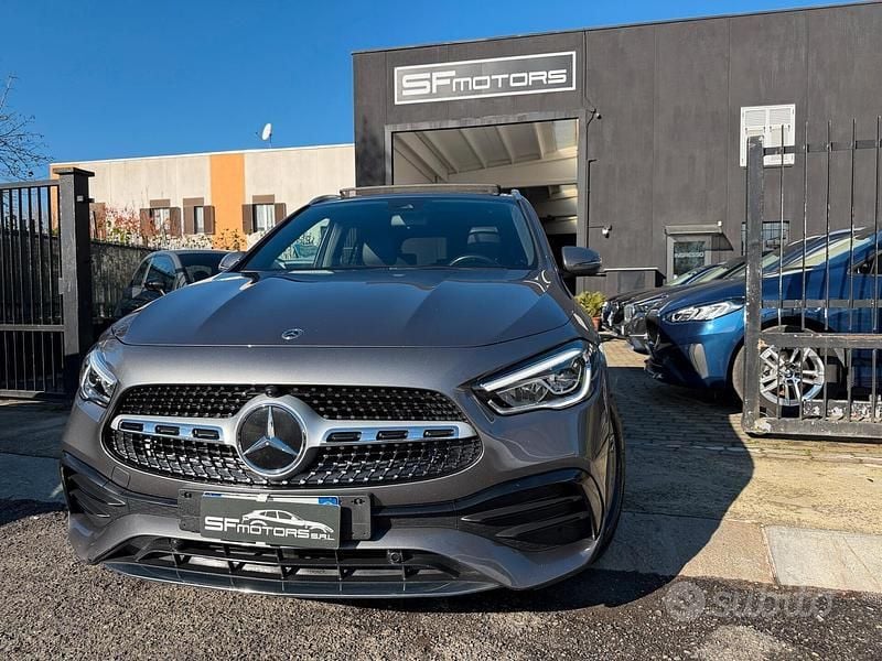 Usata Mercedes GLA250 Premium 224 CV (164 kW) 2021 Grigio SUV