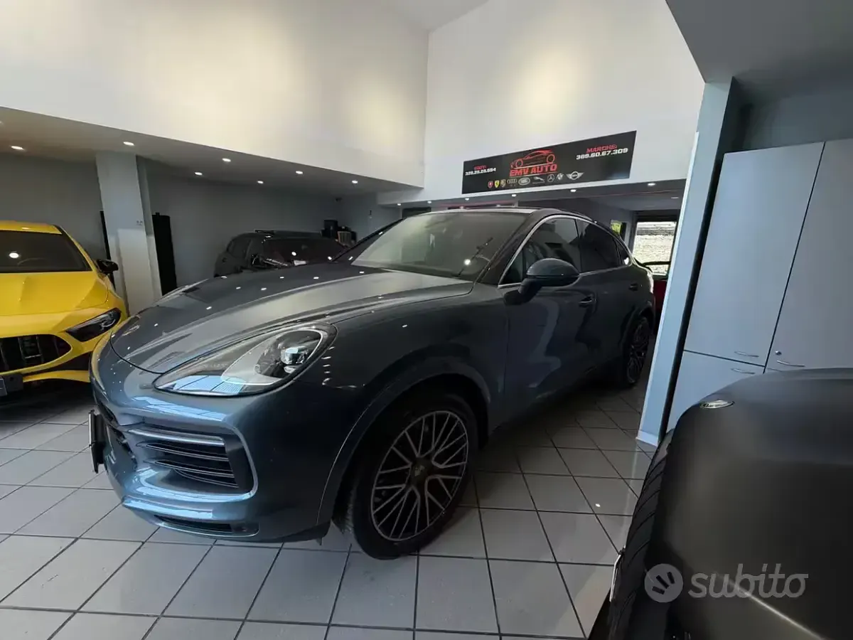 Usata Porsche Cayenne 340 CV (250 kW) 2019 Grigio SUV