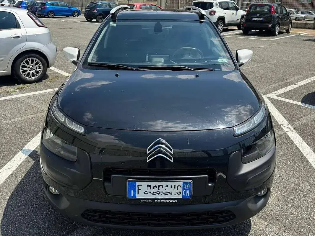 Usata Citroën C4 Rip Curl 99 CV (72 kW) 2017 Nero SUV