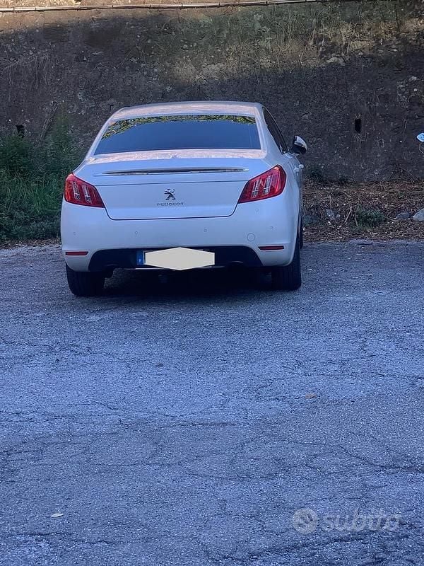 Bianco Usata 2014 Peugeot 508 Tre volumi | 3550 € (Ottimo prezzo) - Immagine 1/4