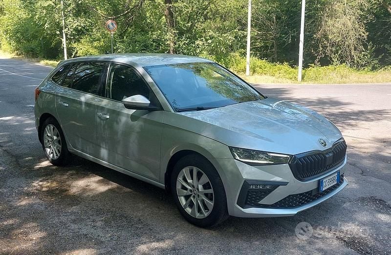 Grigio Usata 2022 Skoda Scala Style Due volumi | 15.000 € - Immagine 1/4