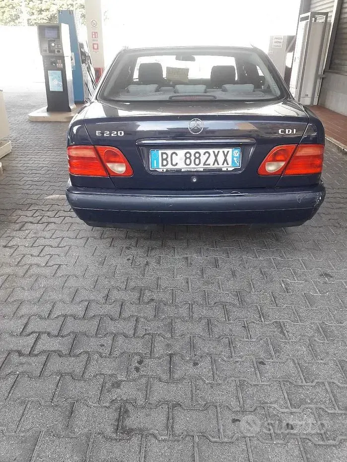 Usata Mercedes C220 75 CV (55 kW) 1999 Berlina