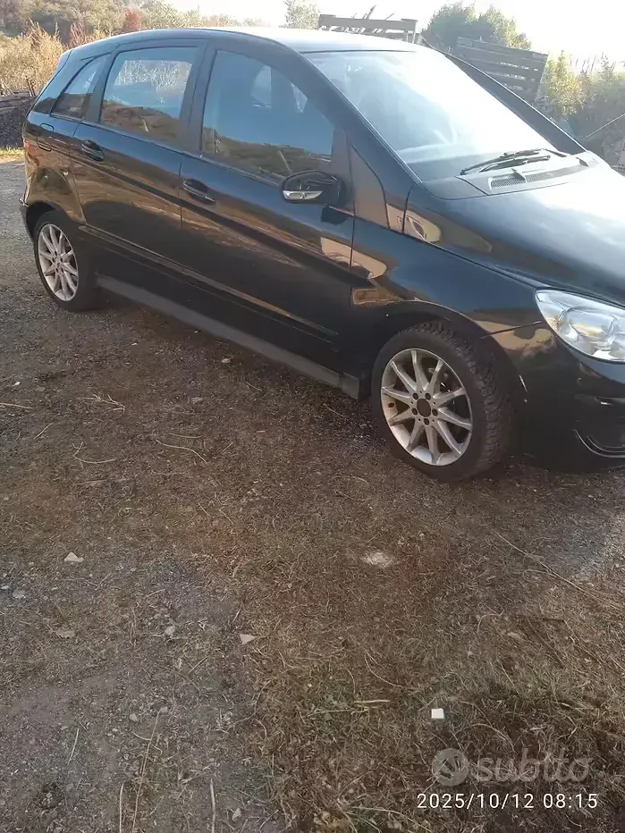 Usata Mercedes B180 109 CV (80 kW) 2006 Monovolume