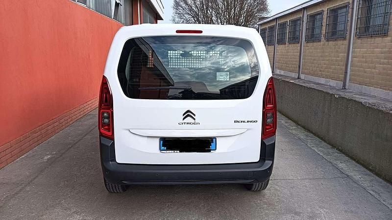 Usata Citroën Berlingo 131 CV (96 kW) 2024 Bianco Monovolume