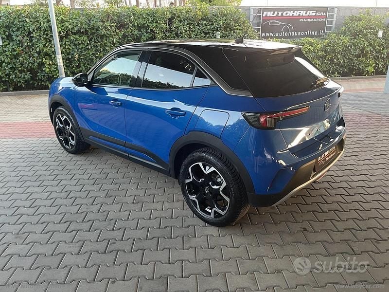 Usata Opel Mokka Ultimate 110 CV (80 kW) 2023 Blu/azzurro SUV