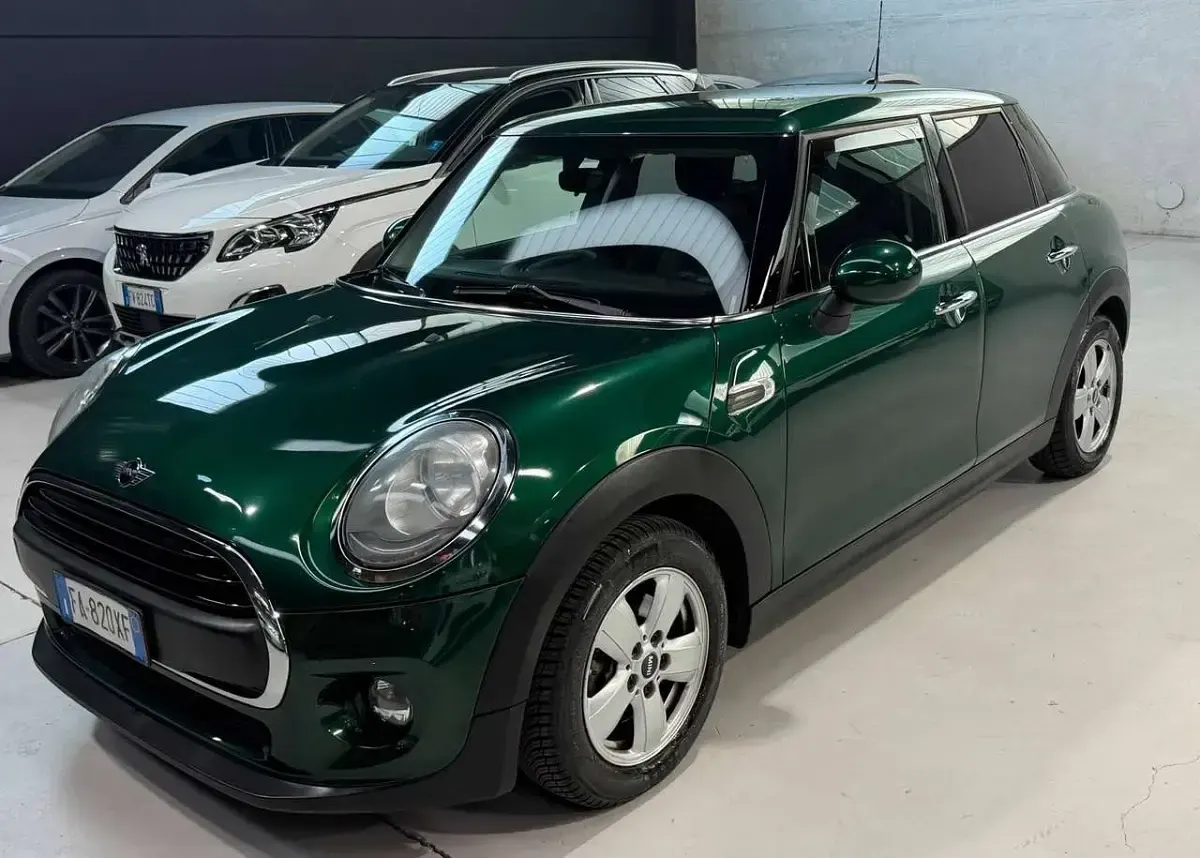 Usata Mini ONE 102 CV (75 kW) 2015 Other Utilitaria
