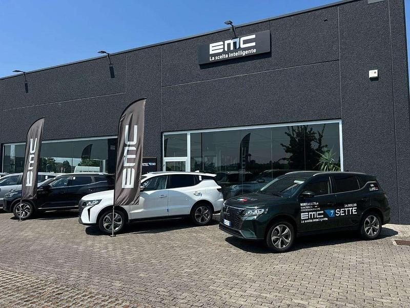 Nuova EMC SETTE 174 CV (127 kW) 2025 Verde grigio bianco acciaio SUV