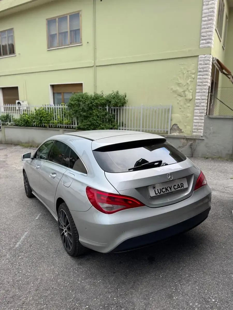 Usata Mercedes CLA200 Premium 136 CV (100 kW) 2016 Argento Berlina