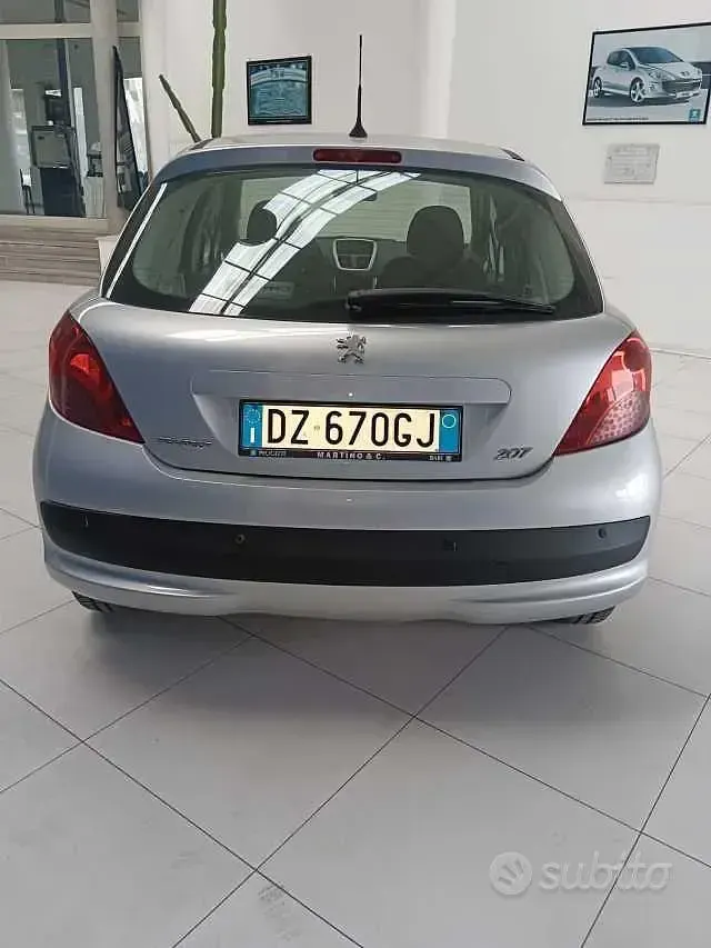 Usata Peugeot 207 88 CV (64 kW) 2009 Berlina