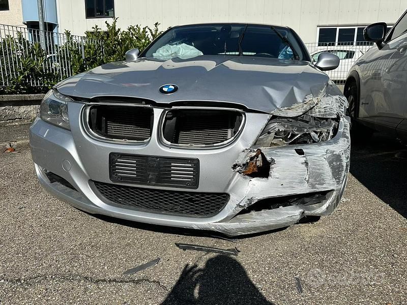 Usata BMW 318 2010 Grigio Station wagon