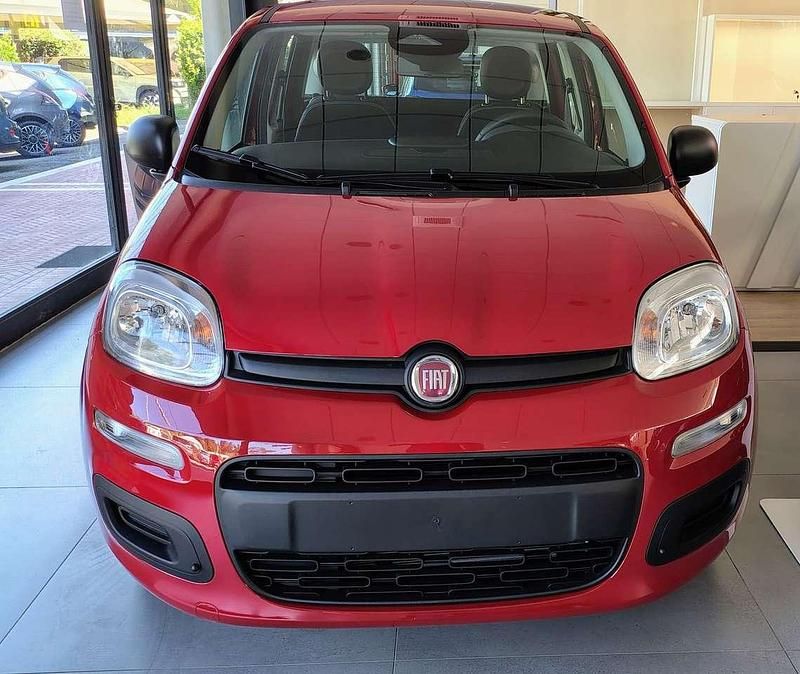 Nuova Fiat Panda Icon 69 CV (50 kW) 2025 Rosso Berlina