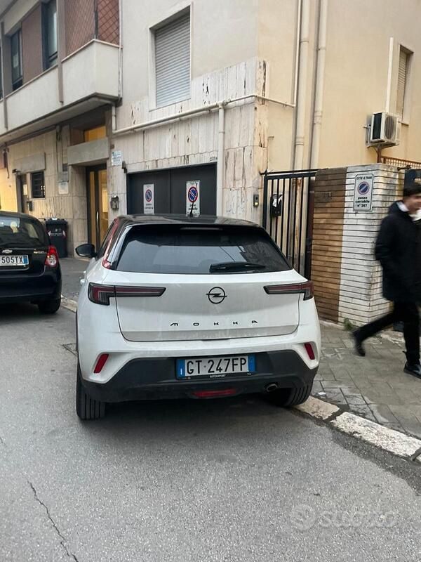Usata Opel Mokka 110 CV (80 kW) 2024 Bianco SUV