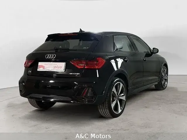 Usata Audi A1 Design 110 CV (80 kW) 2024 Grigio SUV