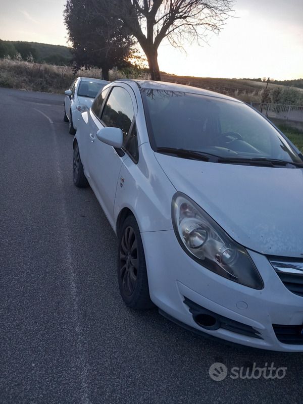 Usata Opel Corsa Sport 80 CV (58 kW) 2011 Bianco Utilitaria