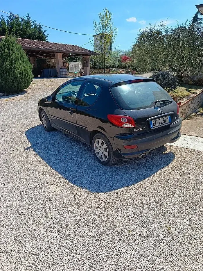 Usata Peugeot 206 60 CV (44 kW) 2010 Nero Berlina