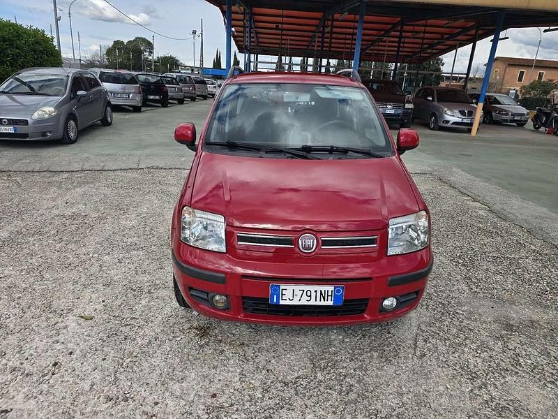 Usata Fiat Panda Dynamic 77 CV (56 kW) 2011 Rosso Utilitaria