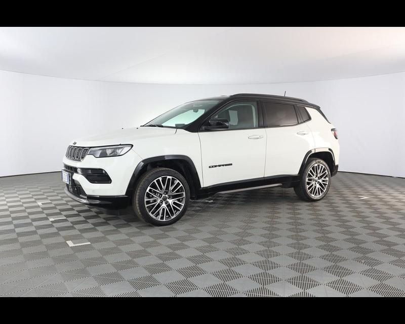 Usata Jeep Compass Summit 131 CV (96 kW) 2024 Bianco / pastello SUV