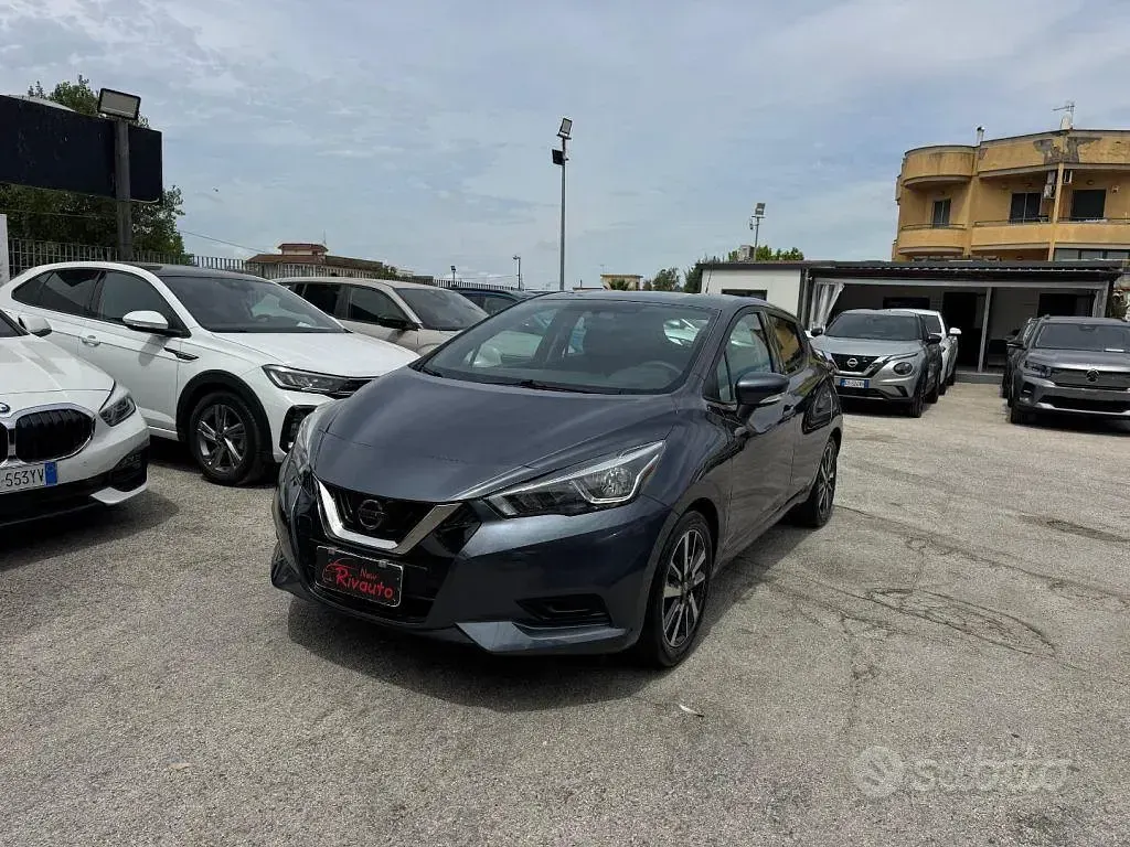 Usata Nissan Micra Acenta 71 CV (52 kW) 2017 Grigio Utilitaria