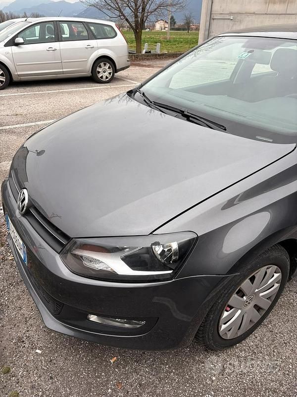 Usata VW Polo Comfortline 69 CV (50 kW) 2009 Grigio Utilitaria