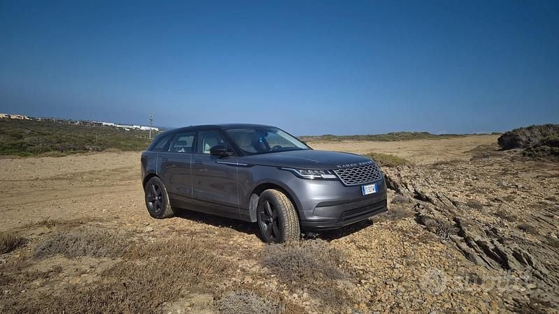 Grigio Usata 2019 Land Rover Range Rover Velar SUV | 25.000 € (Super prezzo) - Immagine 1/4