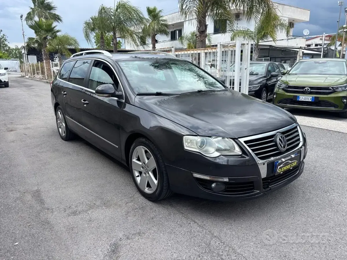 Usata VW Passat Highline 170 CV (125 kW) 2009 Nero Station wagon