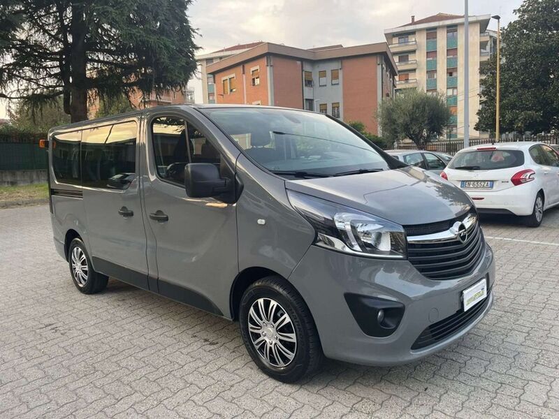 Usato 2018 Opel Vivaro 1.6 Diesel 95 CV (25.656 €)