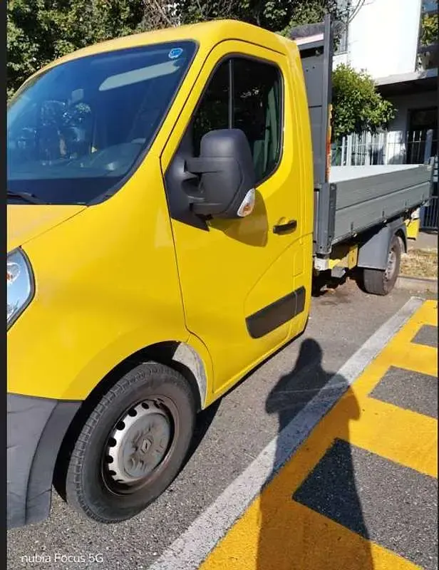 Usata Renault Master 150 CV (110 kW) 2019 Giallo Furgone