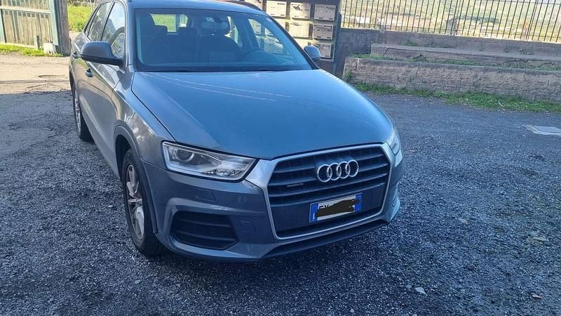Usata Audi Q3 Business 150 CV (110 kW) 2015 Grigio SUV