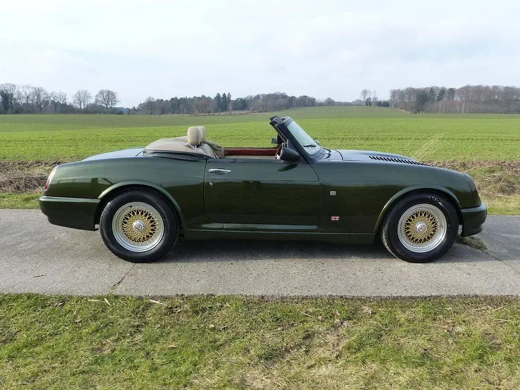 Usata MG RV8 192 CV (141 kW) 1994 Verde Cabrio